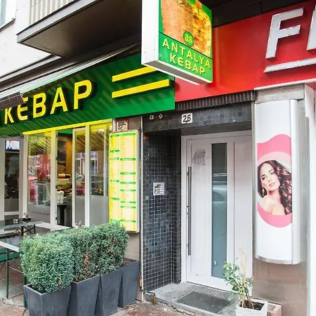Othman Falkenstrasse 26, 4.og L Apartment *
